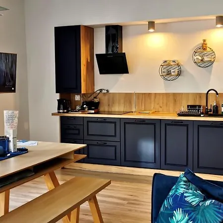 Apartament Szafirowy *